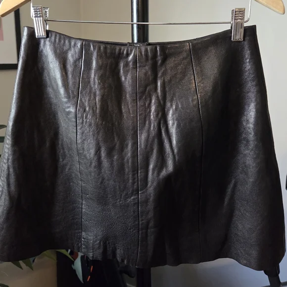 REFORMATION Genuine Leather Black Snap Button Skirt 4 Rock Punk Revolve Grunge - Picture 4 of 7